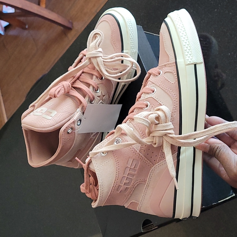 Converse Unisex Suede